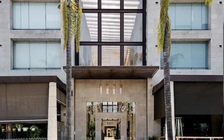 Locales en Renta en Antigua Zona Esmeralda $500 por m2