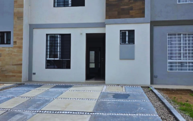 Hermosa Casa en Renta en Puerta Lisboa