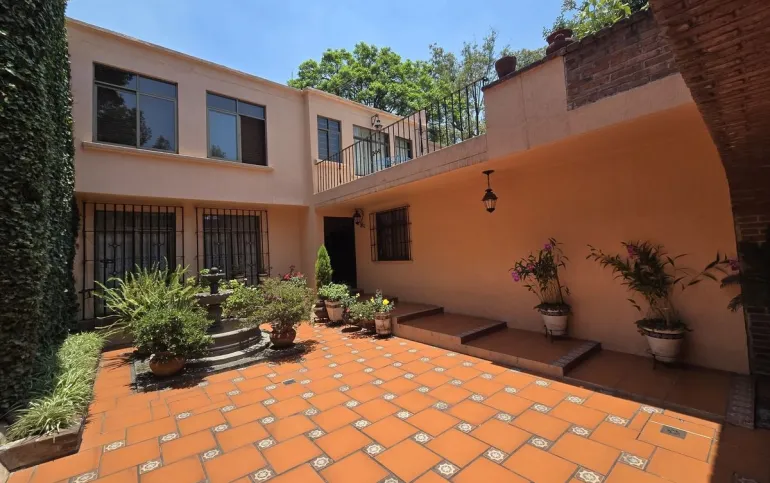 TLACOPAC CALLE CERRADA CON VIGILANCIA CON DEPARTAMENTO INDEPENDIENTE