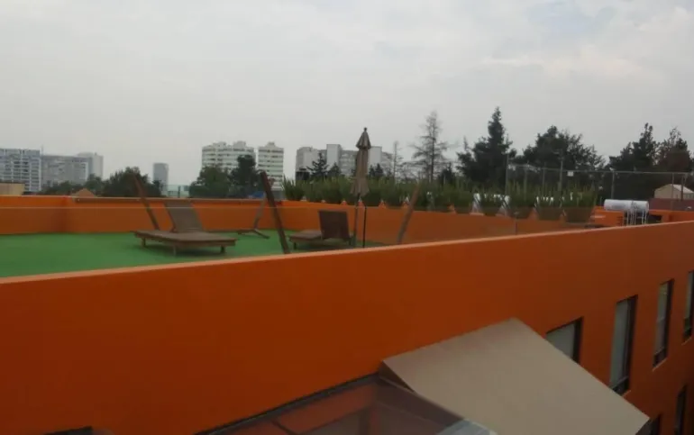 SUITE EJECUTIVA AMUEBLADA A 5 MIN. DE STA. FE