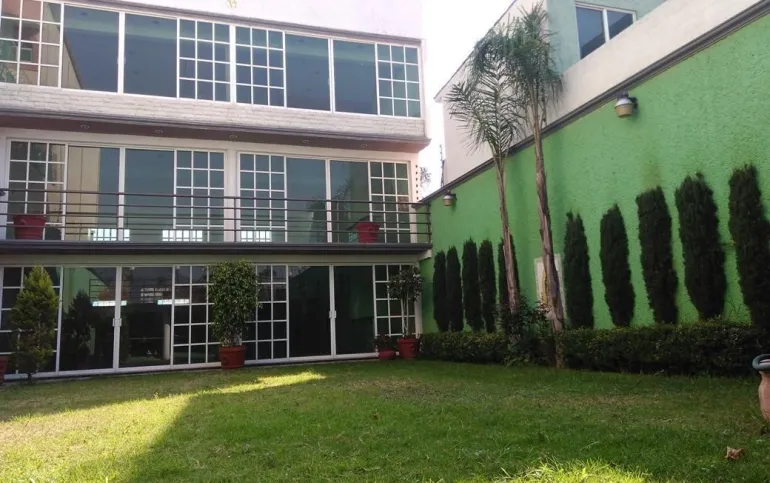 Increíble Casa con Gran Salón de Eventos Muy Amplios Espacios y Gran Iluminación