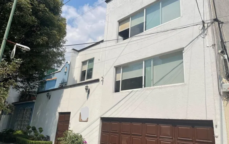 CASA PARA OFICINAS EN RENTA