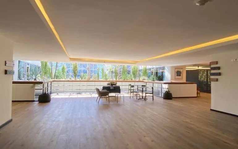 Renta o Venta de Oficinas en Bosques de Las Lomas, Duraznos