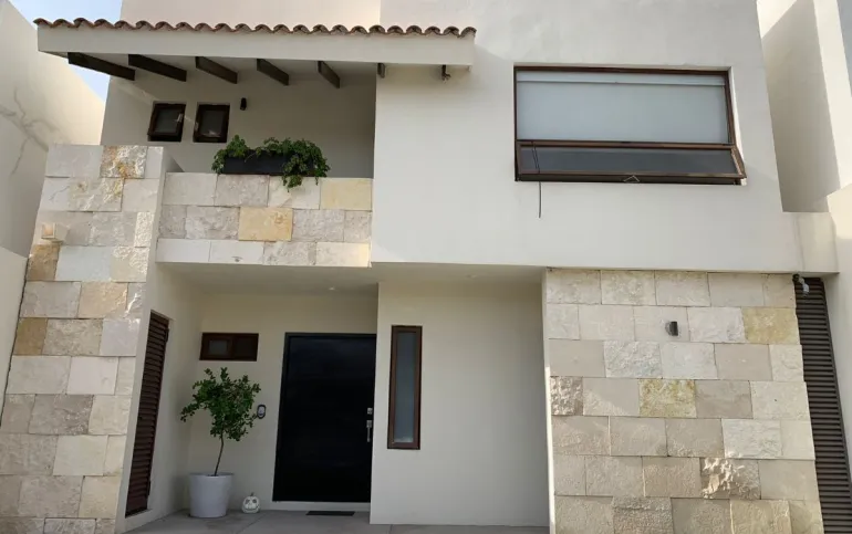 Hermosa Casa en Condominio en Venta o renta Fraccionamiento Altozano