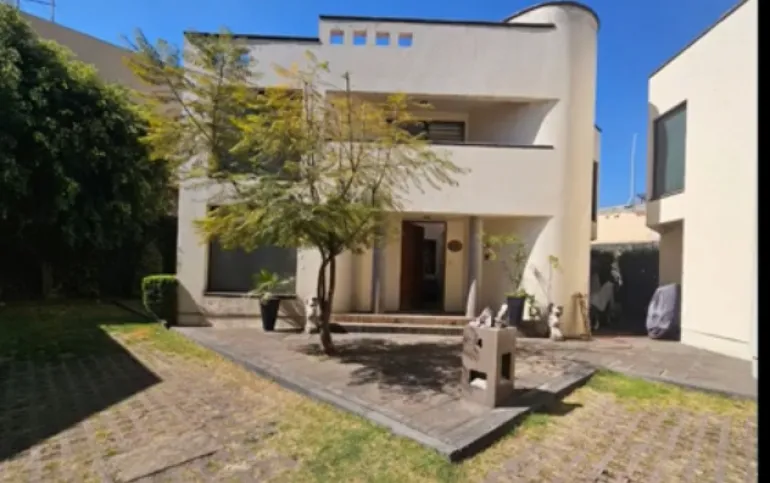 CASA EN CENTRO DE TLALPAN