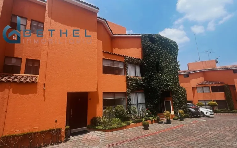 Venta casa en cerrada Castorena  Cuajimalpa  $5,500,000.