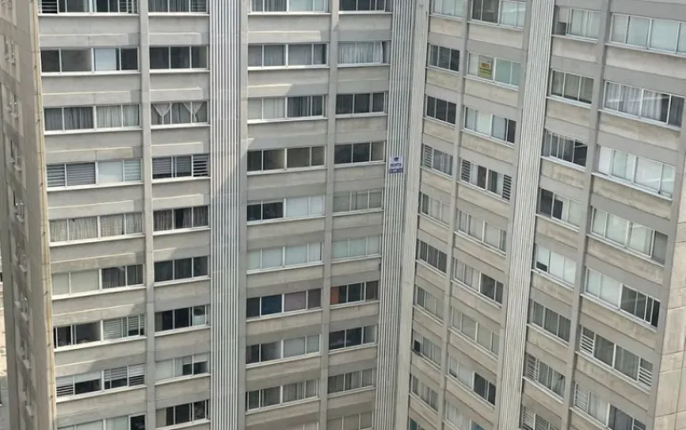 A UN PASO DE PERIFERICO Y DE SAN ANTONIO