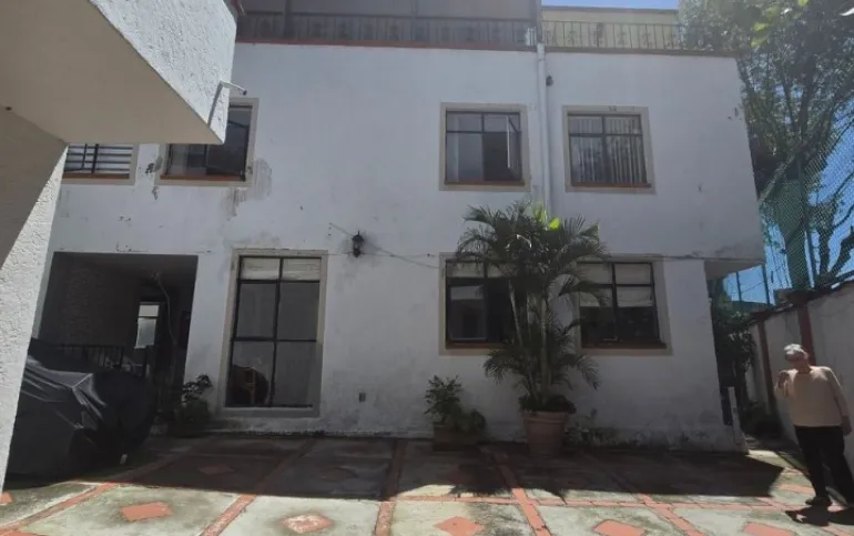 3 casas en un solo predio Atrás del Hospital Angeles del Pedregal