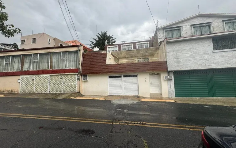 Casa en venta en Lomas Altas, Toluca