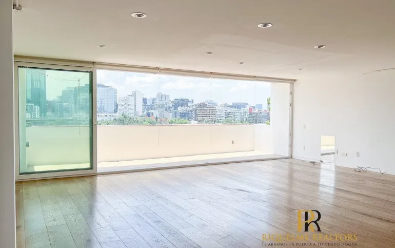 VENTA MUY AMPLIO PENT HOUSE CON TERRAZAS