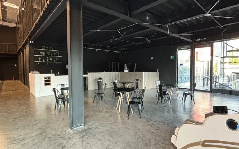 Renta Local para cafetería dentro de Club de Pádel, Bosques de las Lomas