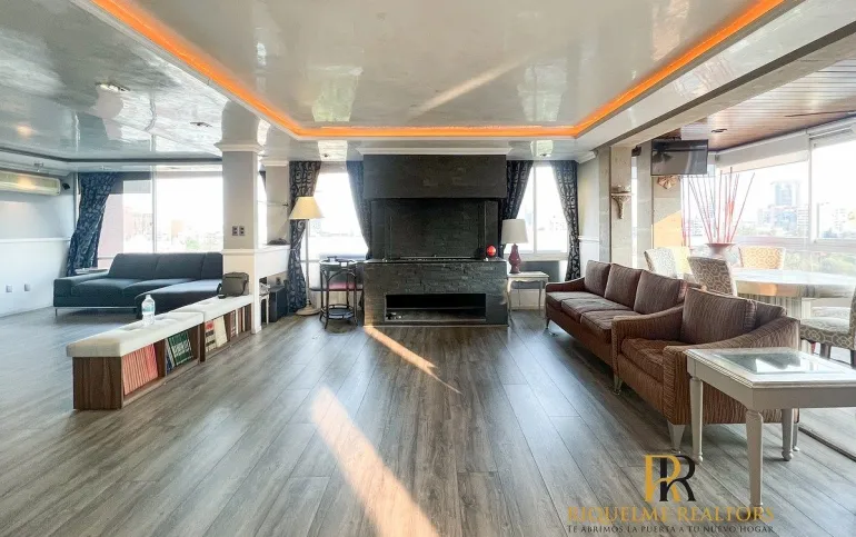 MUY AMPLIO DEPARTAMENTO CON EXCELENTES VISTAS