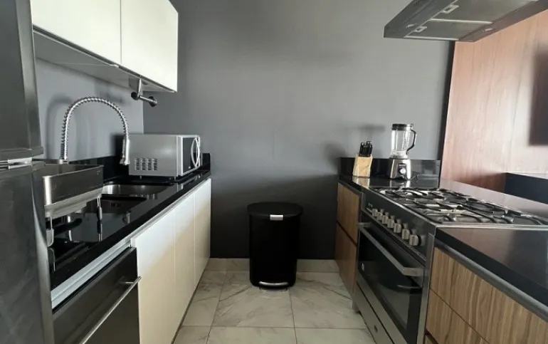 PH en renta en Península Tower, sobre Avenida Santa Fe