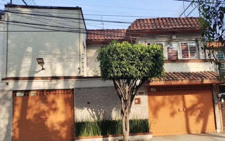 SE VENDE CASA EN CAMPESTRE CHURUBUSCO, COYOACÁN.