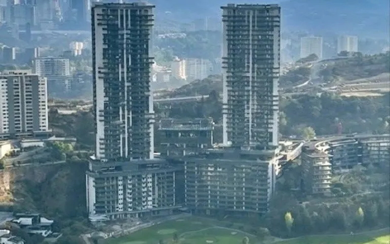 Espectacular Departamento con Terraza en Residence - El Desarrollo Más Exclusivo