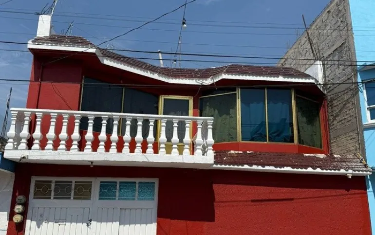 SE VENDE CASA EN NEZAHUALCÓYOTL, ESTADO DE MÉXICO.