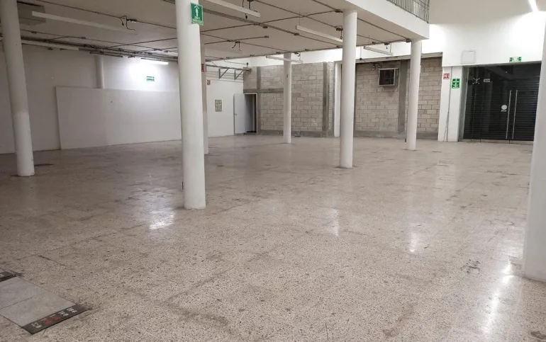 Local comercial en Tlalnepantla con 449.63 m² en planta baja