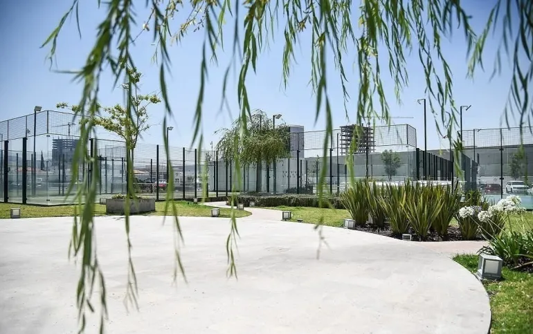 Amplio  departamento amueblado en renta Juriquilla towers