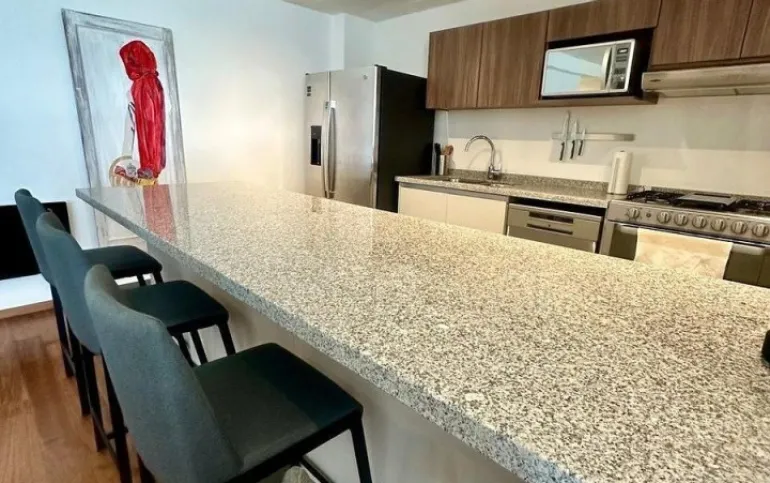 DEPARTAMENTO EN TRES CUMBRES CON MUEBLES Y SIN MUEBLES