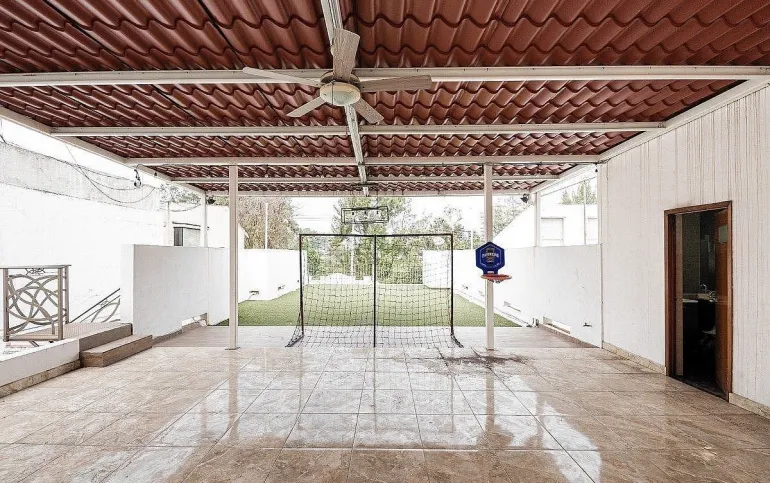 Baja de precio Lomas de Chapultepec casa con uso comercial en Renta