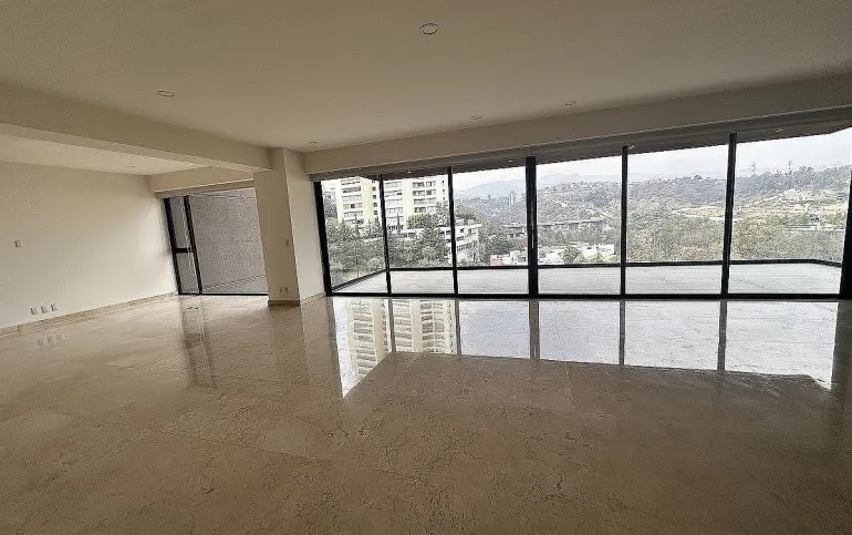 Venta  Pent House con Terrazas y Roof  en Lomas Country
