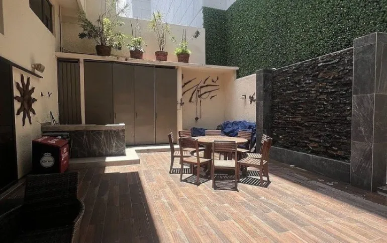 MB-Casa en venta en Parques de la herradura en calle cerrada,jardín y terraza