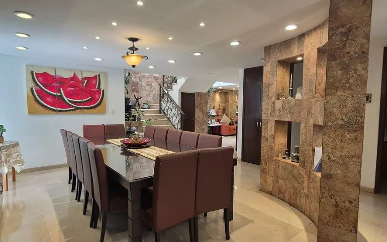 Casa en Venta en Lomas de Tecamachalco
