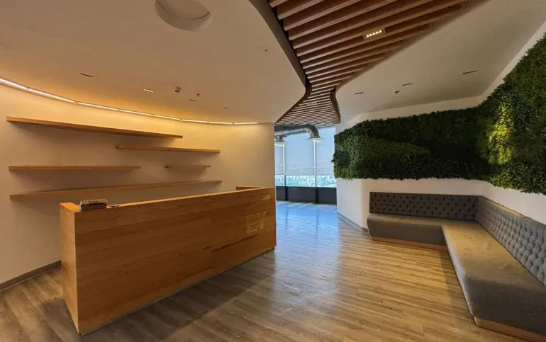 Venta Oficinas en Quéretaro sobre carretera México-Querétaro