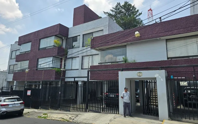 Amplio departamento muy cerca de la supervía