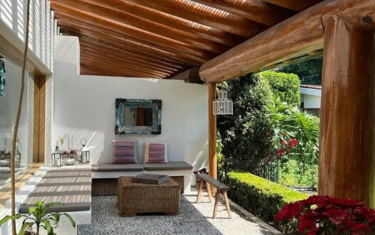 Hermosa casa en renta, en fraccionamiento cerrado, Jardines del Pedregal