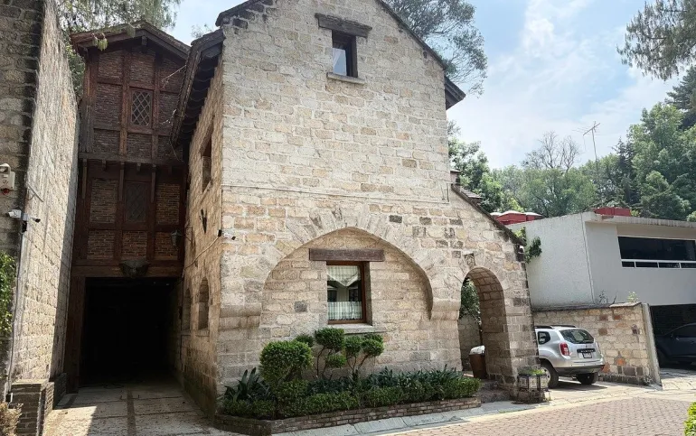 Se renta hermosa casa estilo Medieval en Parque Nacional Bosque de Tlalpan