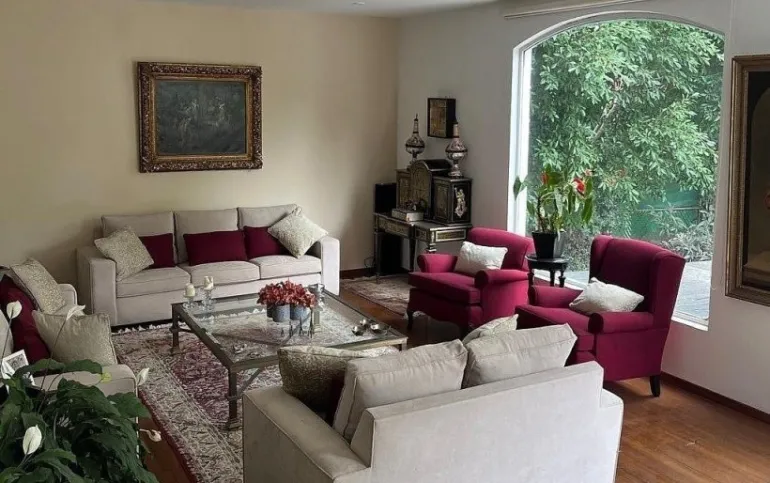 MB- Impecable casa en Venta en Bosques de las Lomas